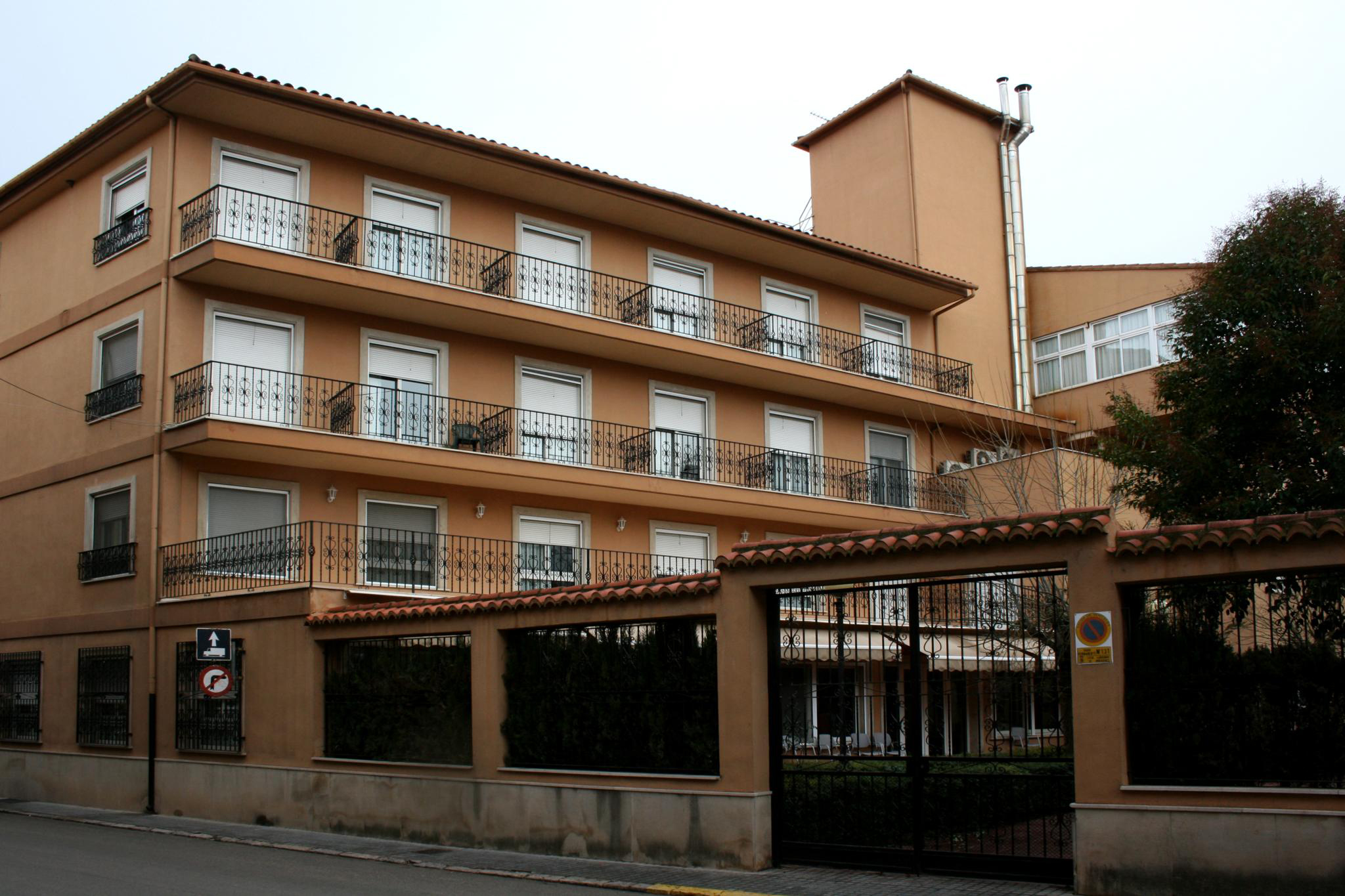 Residencia La Milagrosa Moixent - Lares Comunidad Valenciana